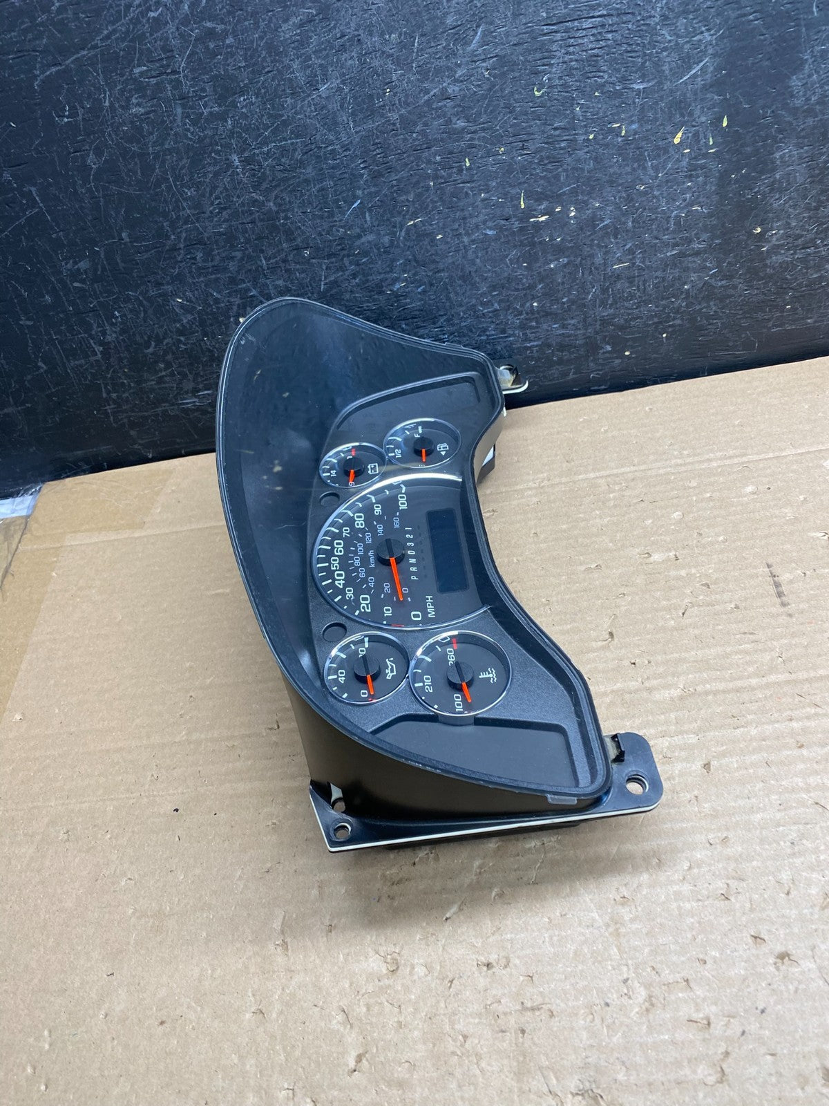 2008 to 2010 Chevrolet Express 1500 Speedometer Cluster Gauge ag6352 DG1