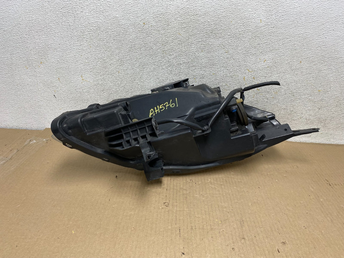 2012 2013 2014 Nissan Versa Sedan Headlight Left Driver LH AH5761 DW5