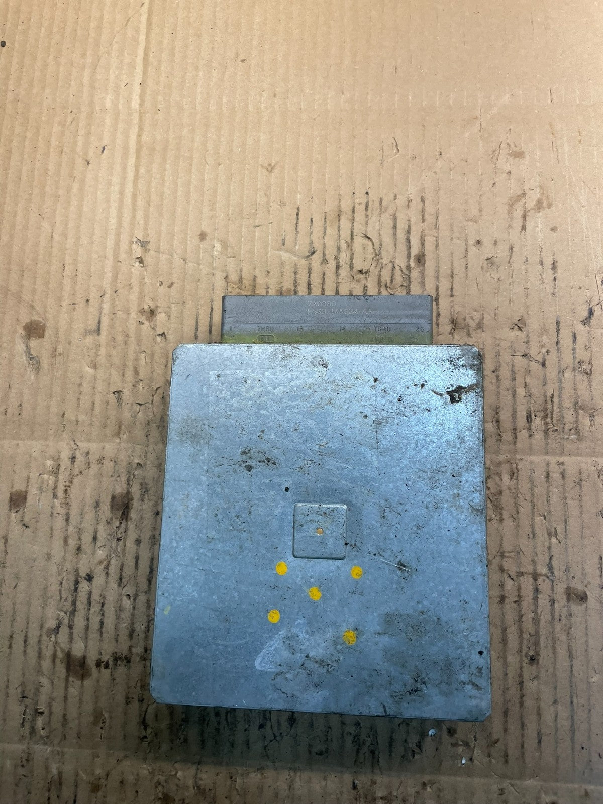 1997 1998 Ford F150 F250 Engine Control Unit ECU Computer Module x8812 DG0