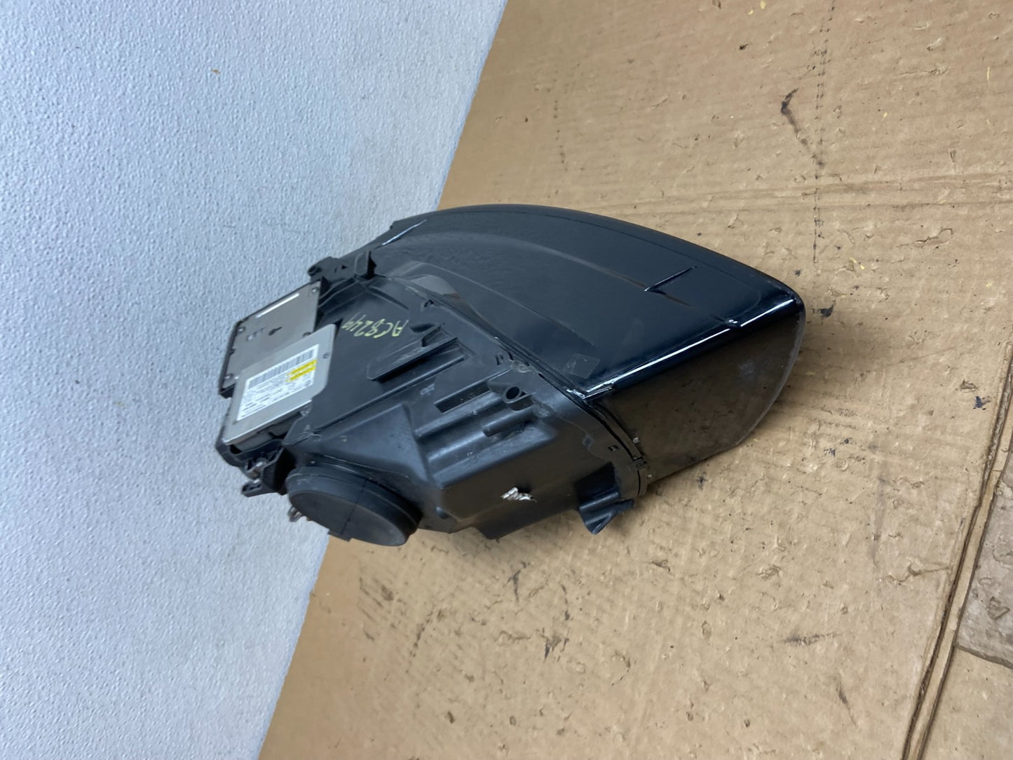 2008 to 2012 Audi A5 S5 Xenon HID Right Passenger Side Headlight AC8249 DW8