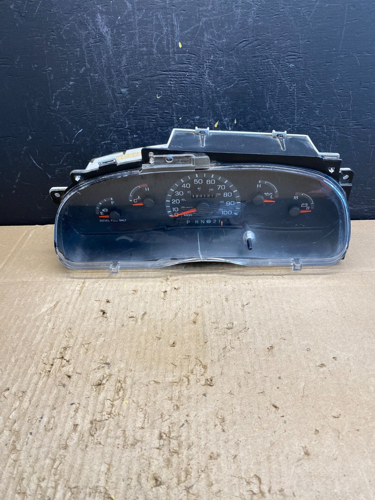 1999 to 2000 Ford E150 E250 E350 VAN Gauge Speedometer Cluster AC4651 DG0