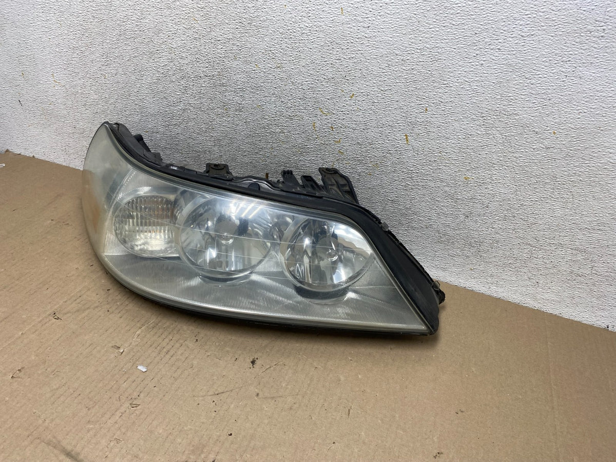 2005 to 2011 Lincoln Town Car Right Passenger Rh Side Headlight AH6737 DW2
