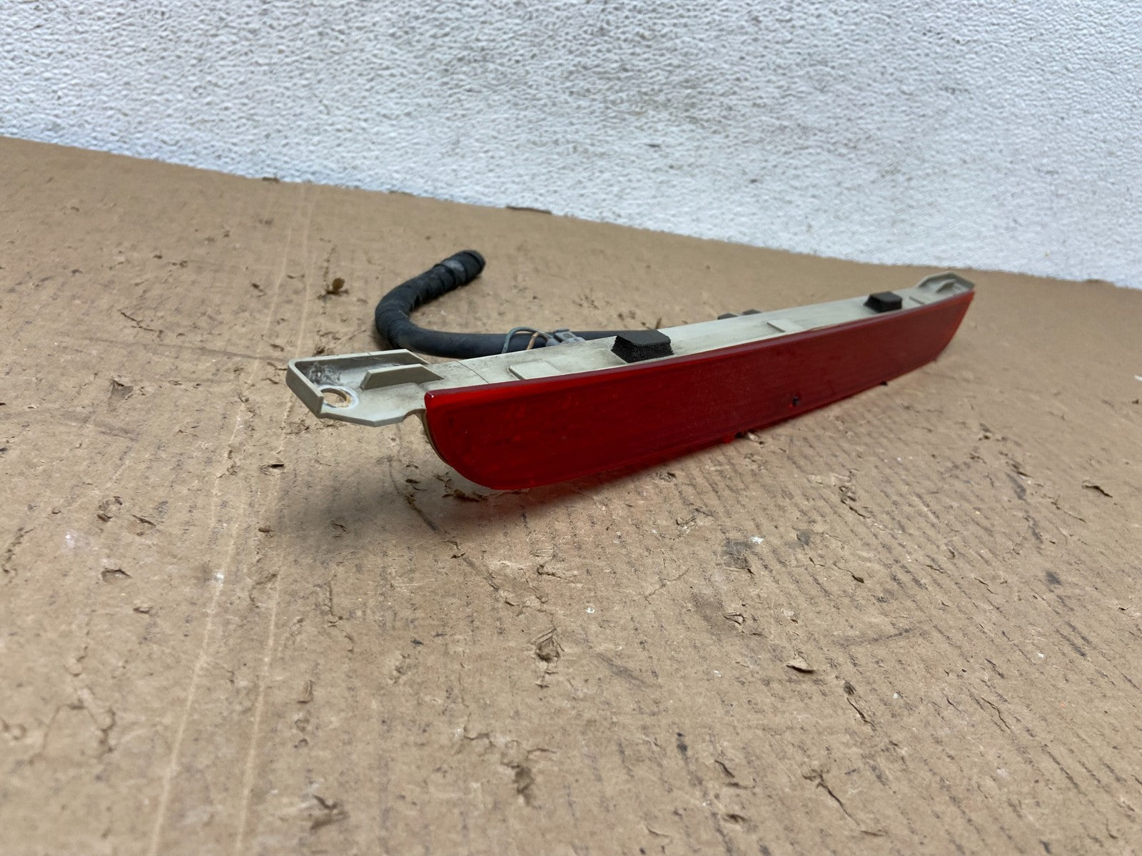 2007 to 2010 Bmw X5 E70 Rear 3RD Brake Tail Light AD8259 DG2