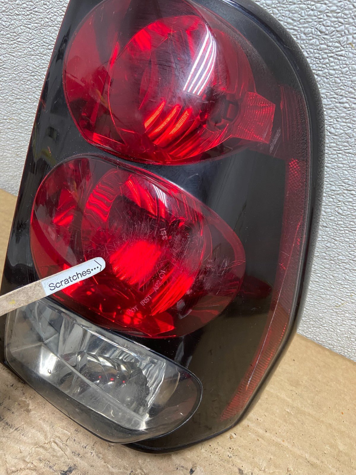 2002 to 2009 Chevrolet Trailblazer Right Passenger Rh Tail Light AB3410 LK3