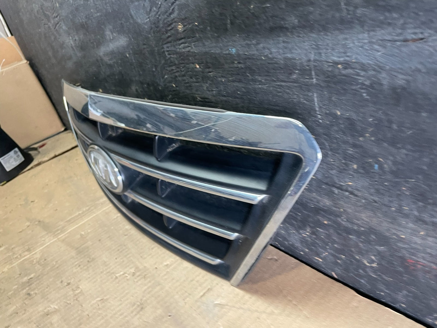 2007 to 2008 Kia Sorento Front Grill Grille OEM R5389 DG1