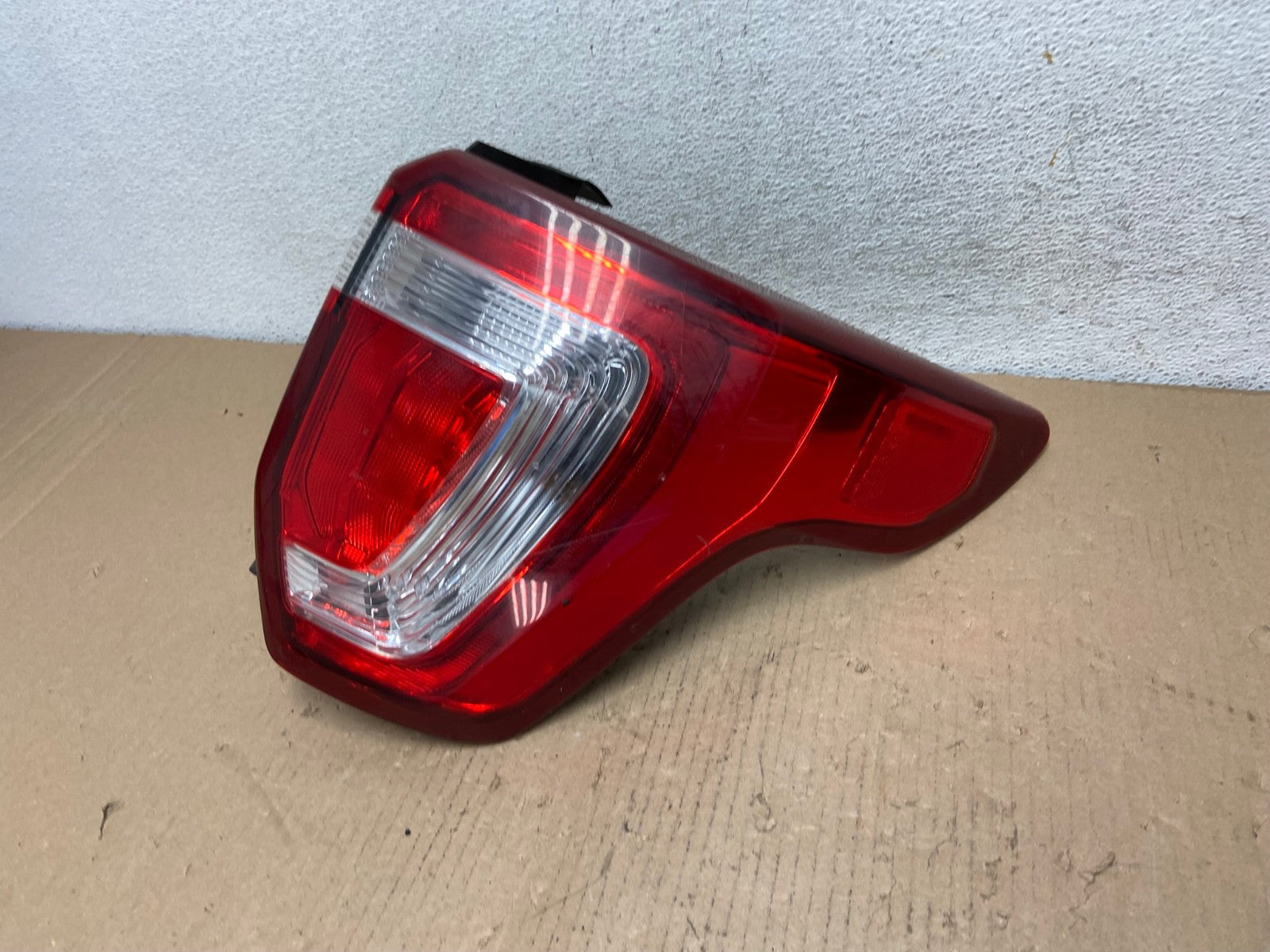 2016 -2019 Ford Explorer Right Passenger Side Rh Tail light AF3178 LK1