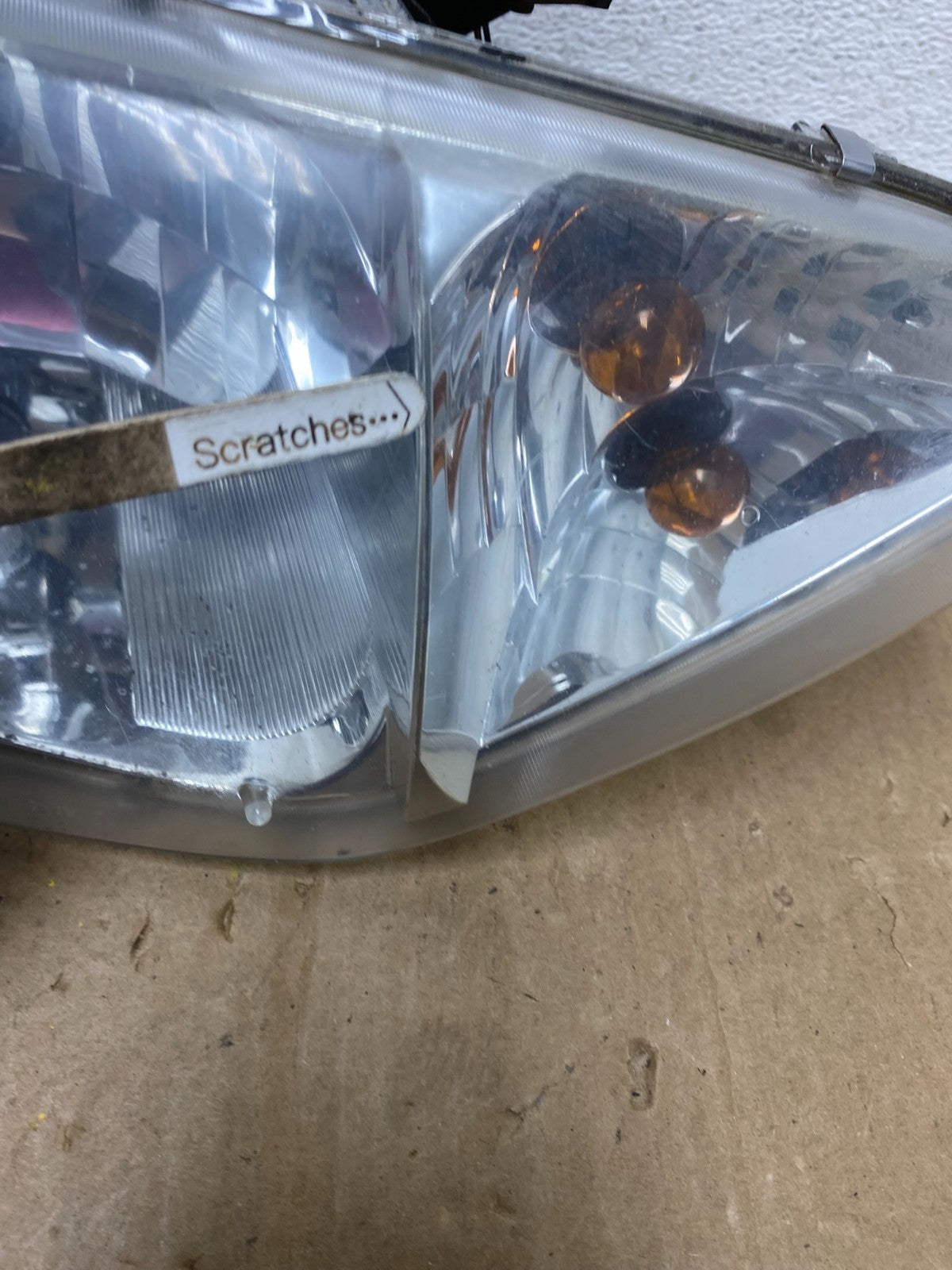 2001 to 2002 Nissan Quest Left+Right Side Halogen Headlights AG2505 DW4