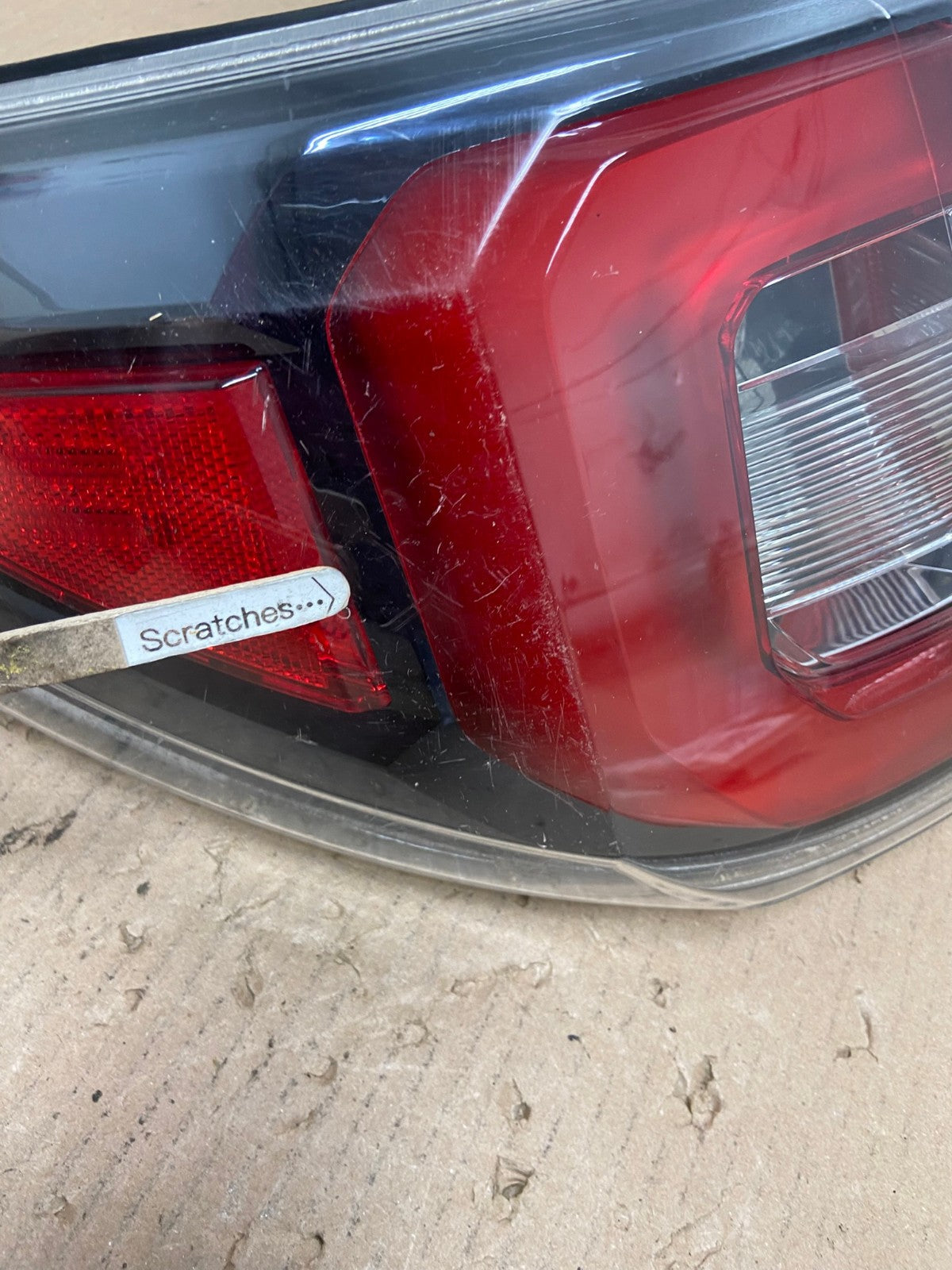 2013 to 2016 GMC Acadia Left Driver LH Side Tail Light AE8812 LK3