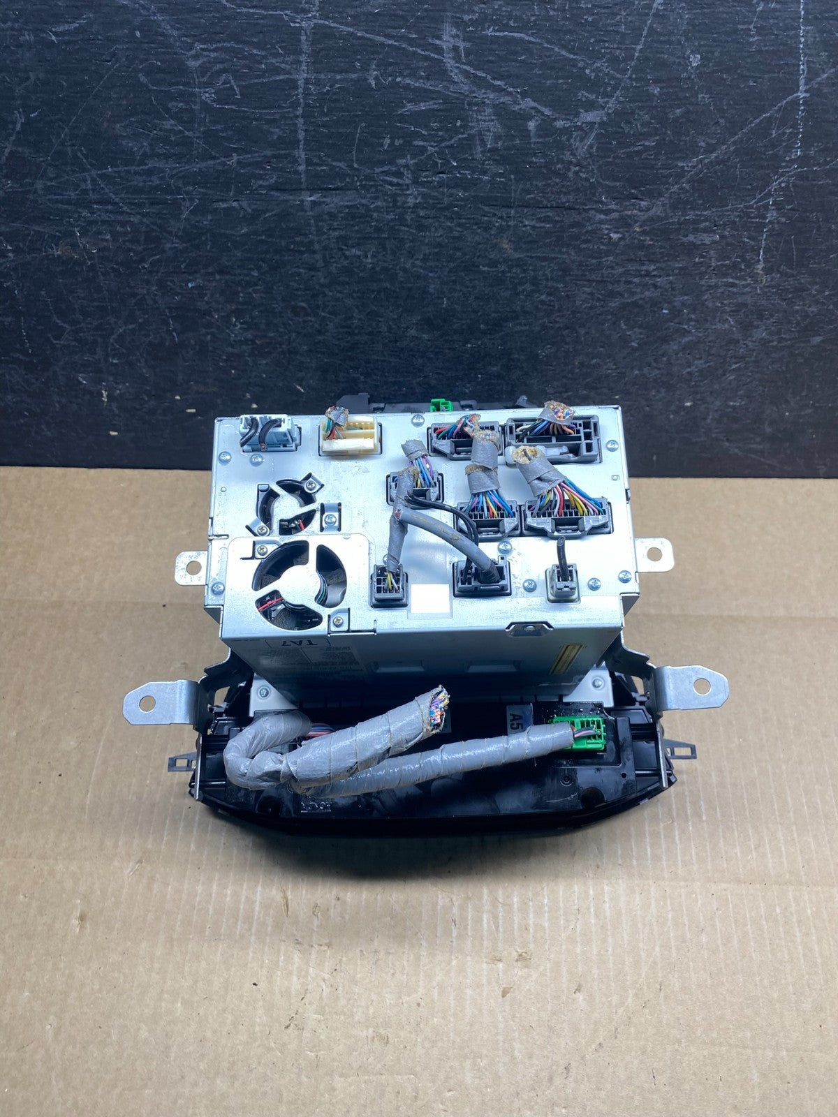 2010 - 2013 Acura Mdx Radio Stereo 6 CD Player Climate Control Pan AG9510 DG7