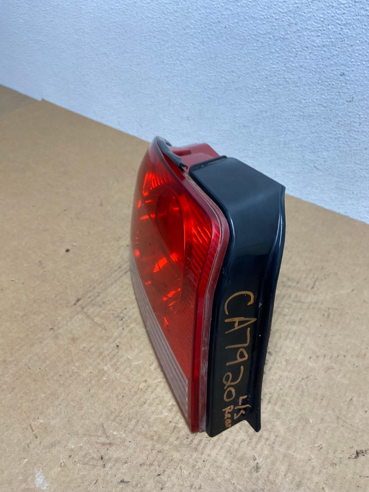 2002 to 2005 Hyundai Sonata Left Driver Lh Side Tail Light Oem AC2915 LK1