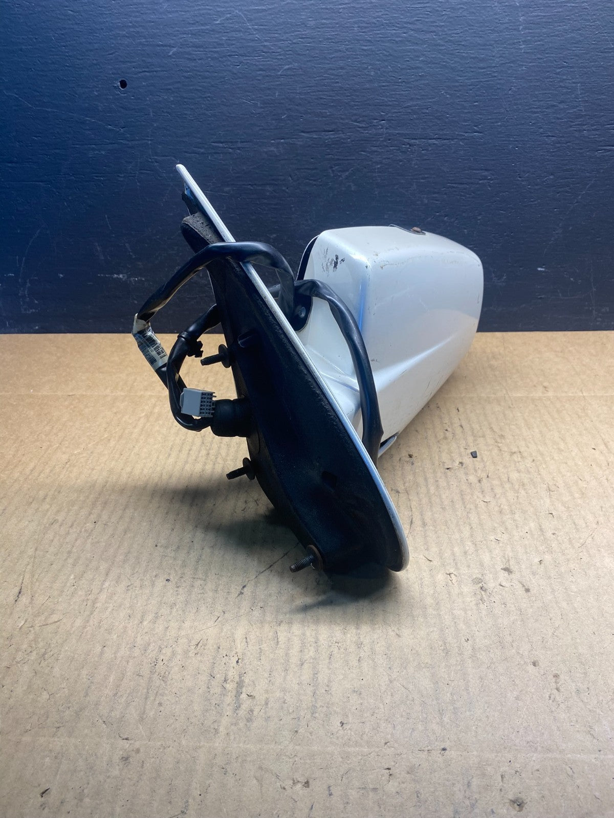 2004 to 2009 Cadillac SRX Left Driver Lh Side View Door Mirror AC4196 DW1