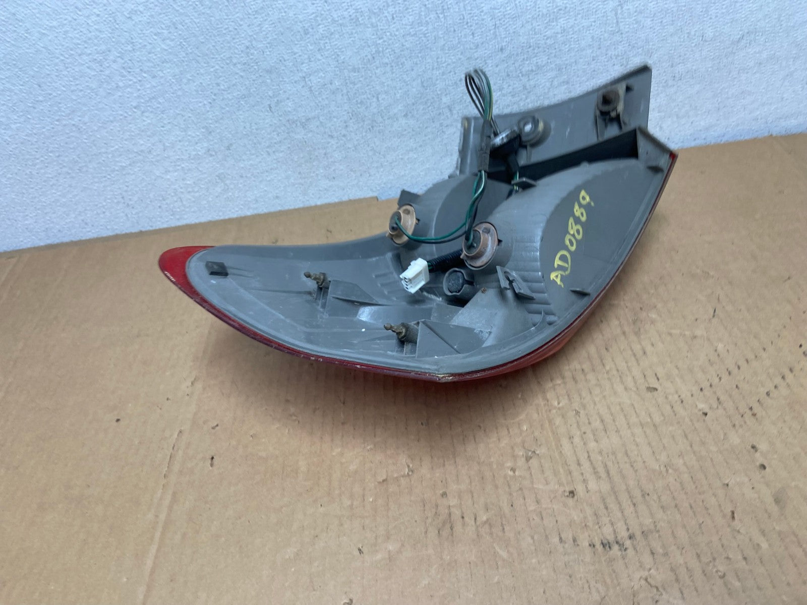 2008 to 2015 Nissan Rogue Right Passenger Rh Side Tail Light AD0889 LK6