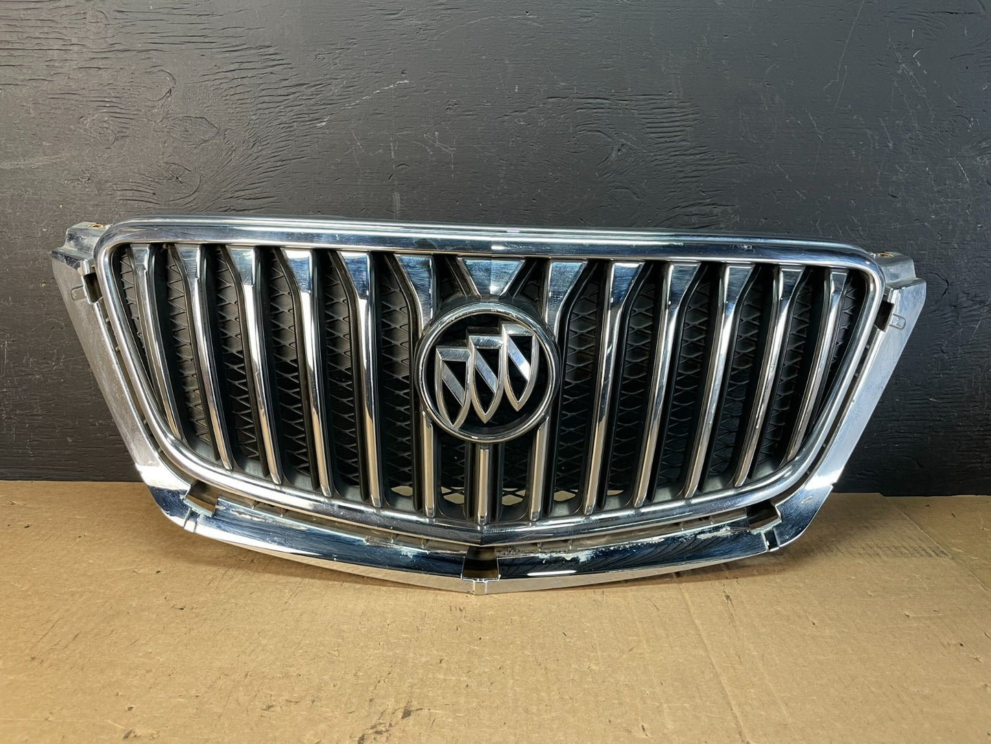 2013 to 2016 Buick Encore Front Upper Grill Grille AD5514 DG0