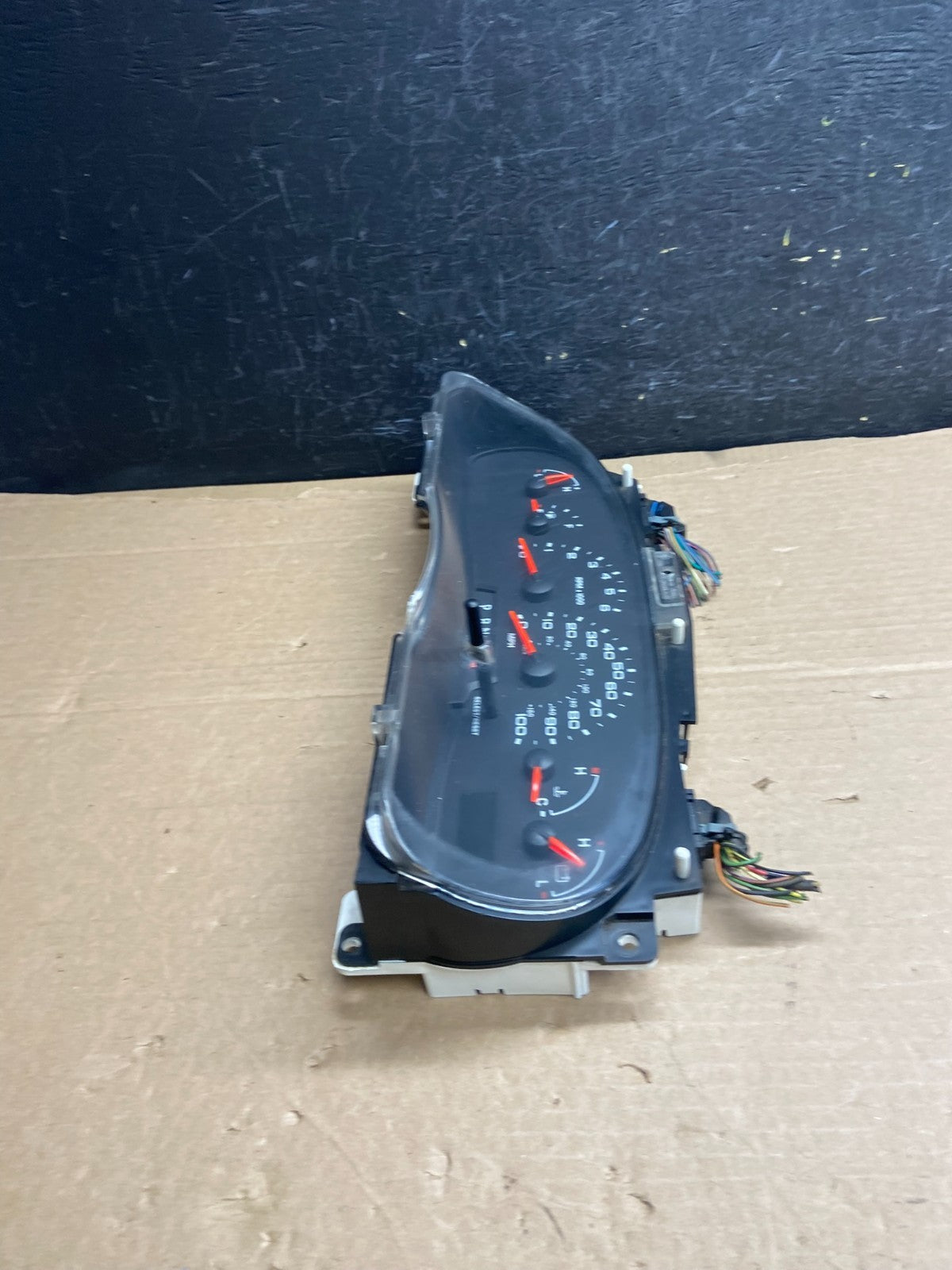 2006 Ford E350 Gauge Speedometer Cluster af2476 DG2