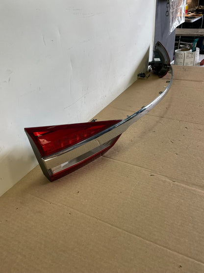 2017-2018 Ford Fusion Rear Trunk Trim Moulding Inner Tail Light ah6415 DG2