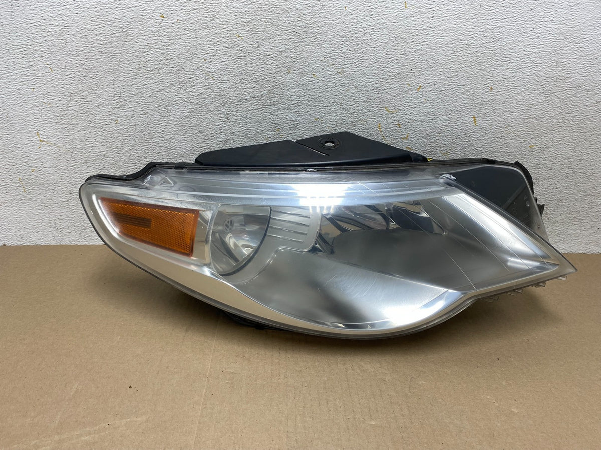 2009 to 2012 Volkswagen CC Right Passenger RH Headlight Halogen AH6655 DW0