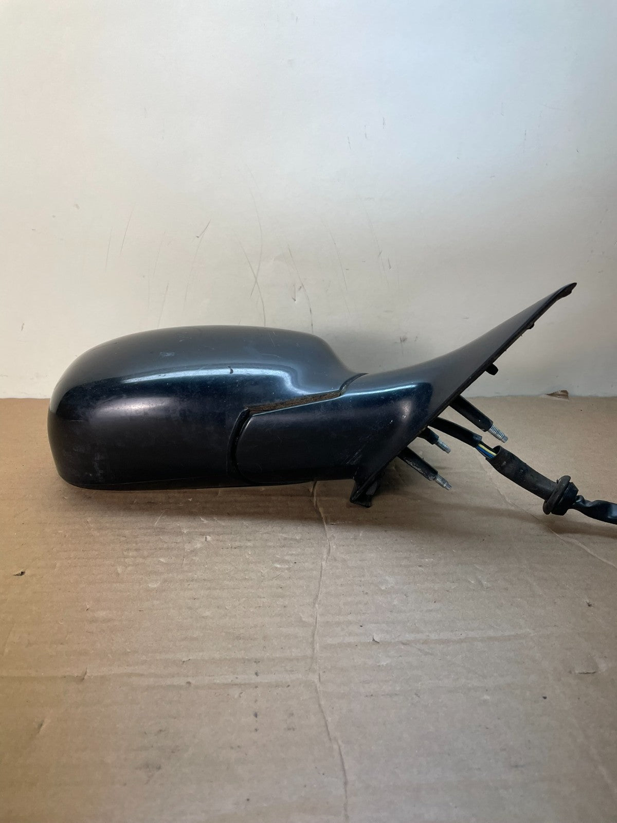 2000-2005 Cadillac Deville Right Passenger View Door Mirror AI0444 DG3