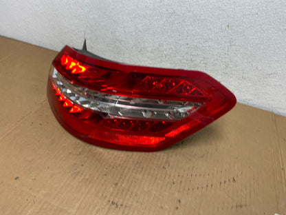 2010-2013 Mercedes-Benz E350 Right Passenger RH Side Tail Light AD0935 LK1