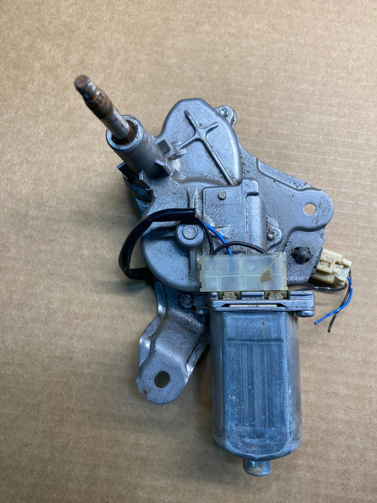 2006 to 2005 Mazda 5 Windshield Rear Wiper Motor Z9027 DG3