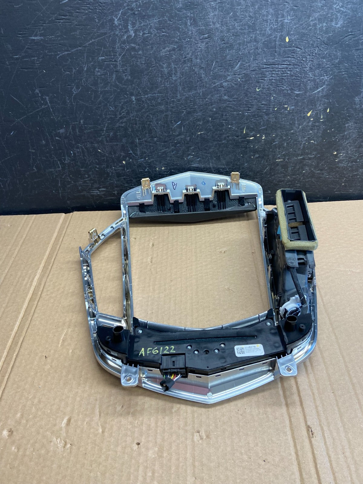 2013-2016 Cadillac SRX A/C Heater Radio Climate Control Panel Bezel OE AF6112 DG3