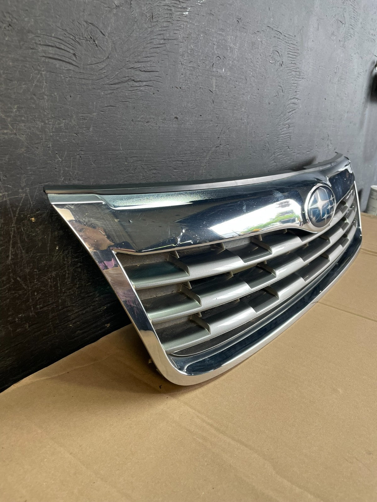 2009 2010 Subaru Forester Front Upper Chrome Grille Grill AD8303 DG2