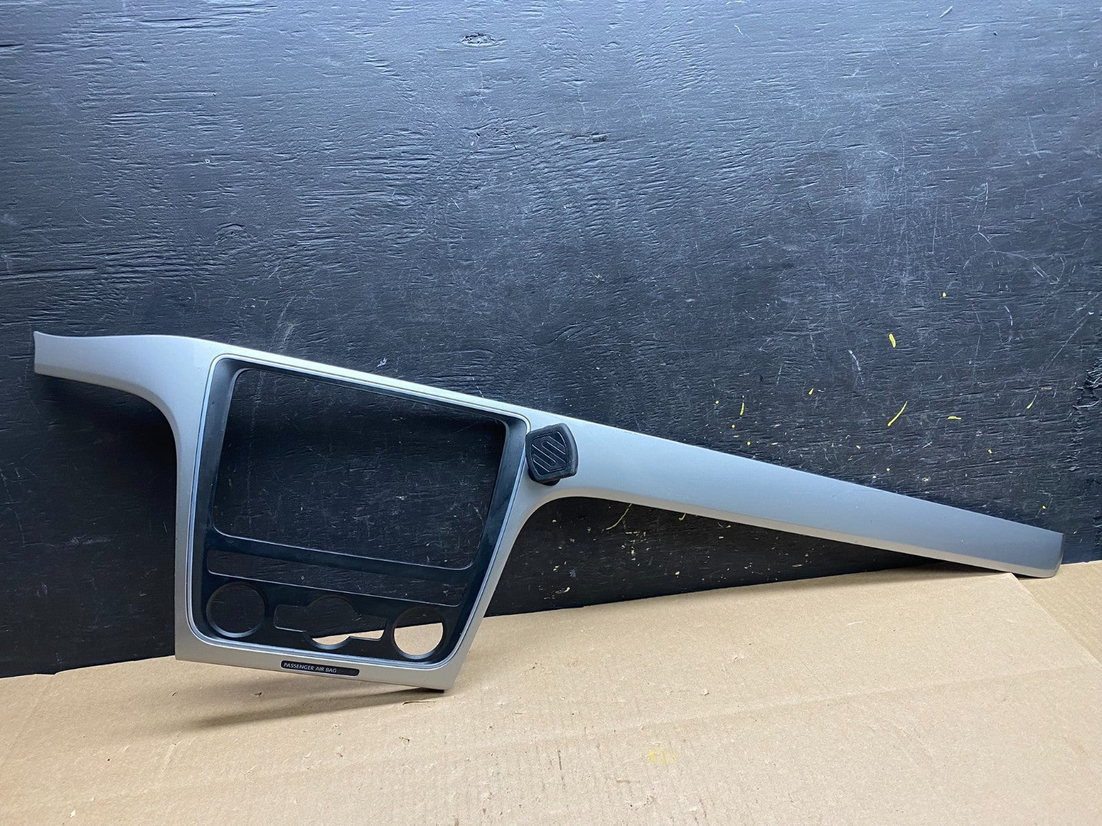2012 to 2015 Volkswagen Passat Radio Dashboard Bezel Trim Cover T4683 DG0