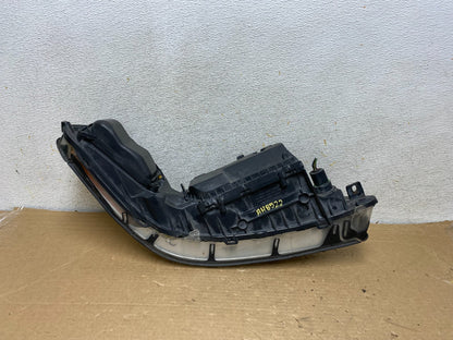 2005 to 2011 Lincoln Town Car Left Driver LH Side Headlight AH8522 DW6