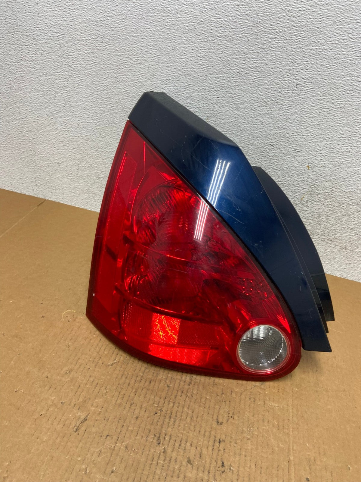 2004 2005 2006 2007 2008 Nissan Maxima Left Driver Lh Tail Light AD9359 LK0