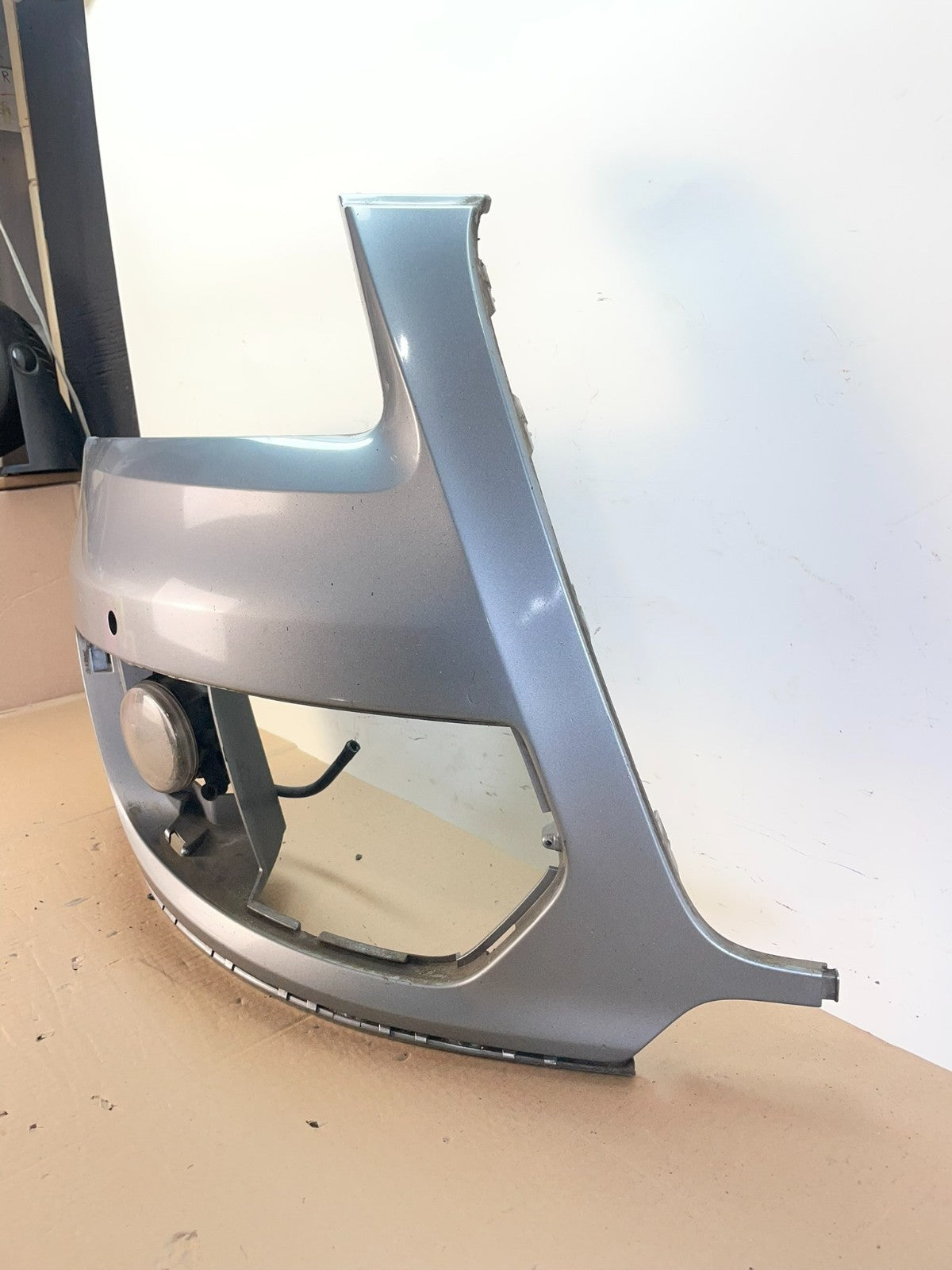 2009 to 2012 Audi Q5 Front Right Passenger RH Bumper Cover AG7704 DG1
