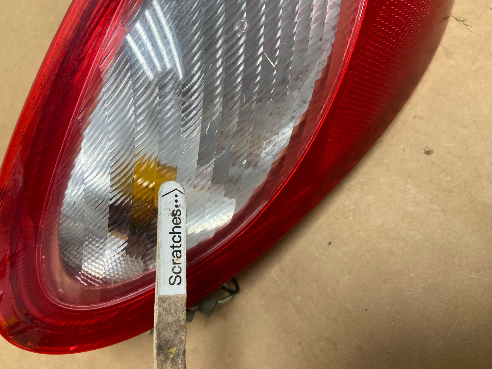 2006 to 2010 Chrysler PT Cruiser Left Driver LH Tail Light AD2637 LK3