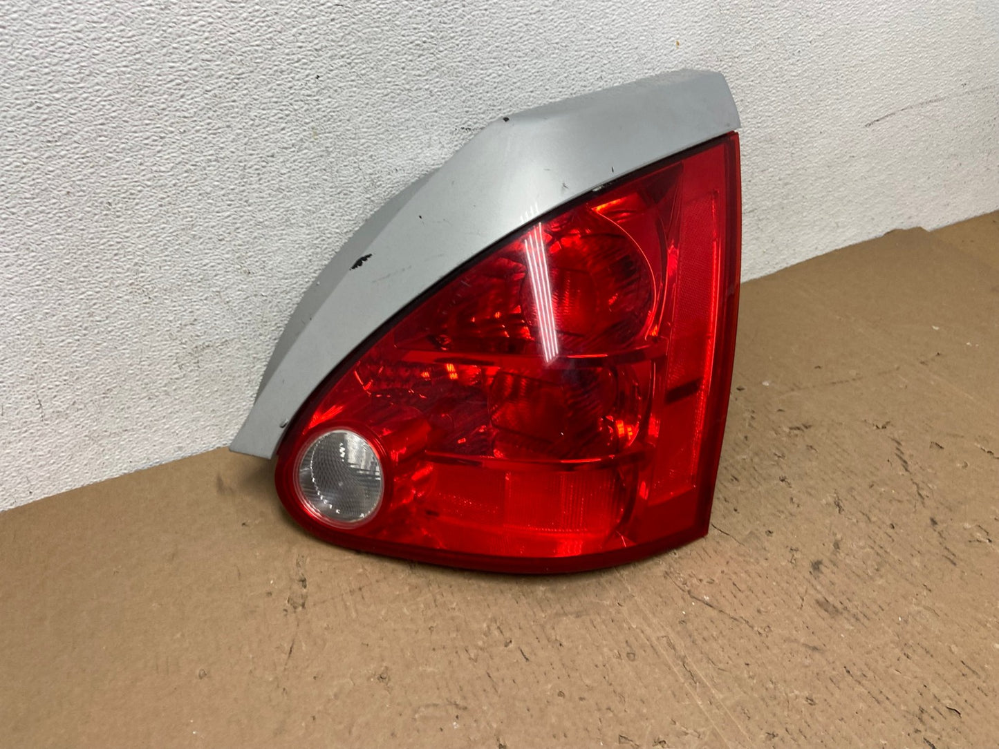 2004 2005 2006 2007 2008 Nissan Maxima Right Passenger Tail Light AD8112 LK2