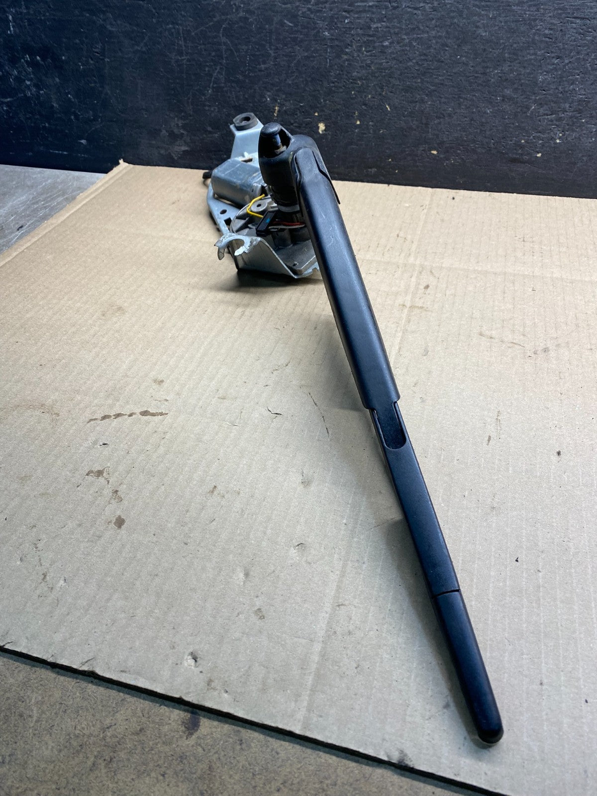 2007 - 2018 Jeep Wrangler Tailgate Back Door Rear Wiper Motor Wiper ai5222 DG2