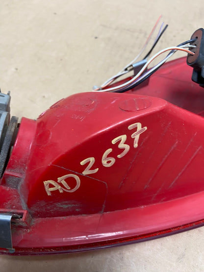 2006 to 2010 Chrysler PT Cruiser Left Driver LH Tail Light AD2637 LK7