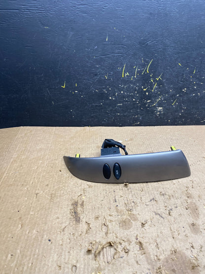 2004 to 2010 Toyota Sienna Right Side Radio Switches Bezel Trim z7370 DG0
