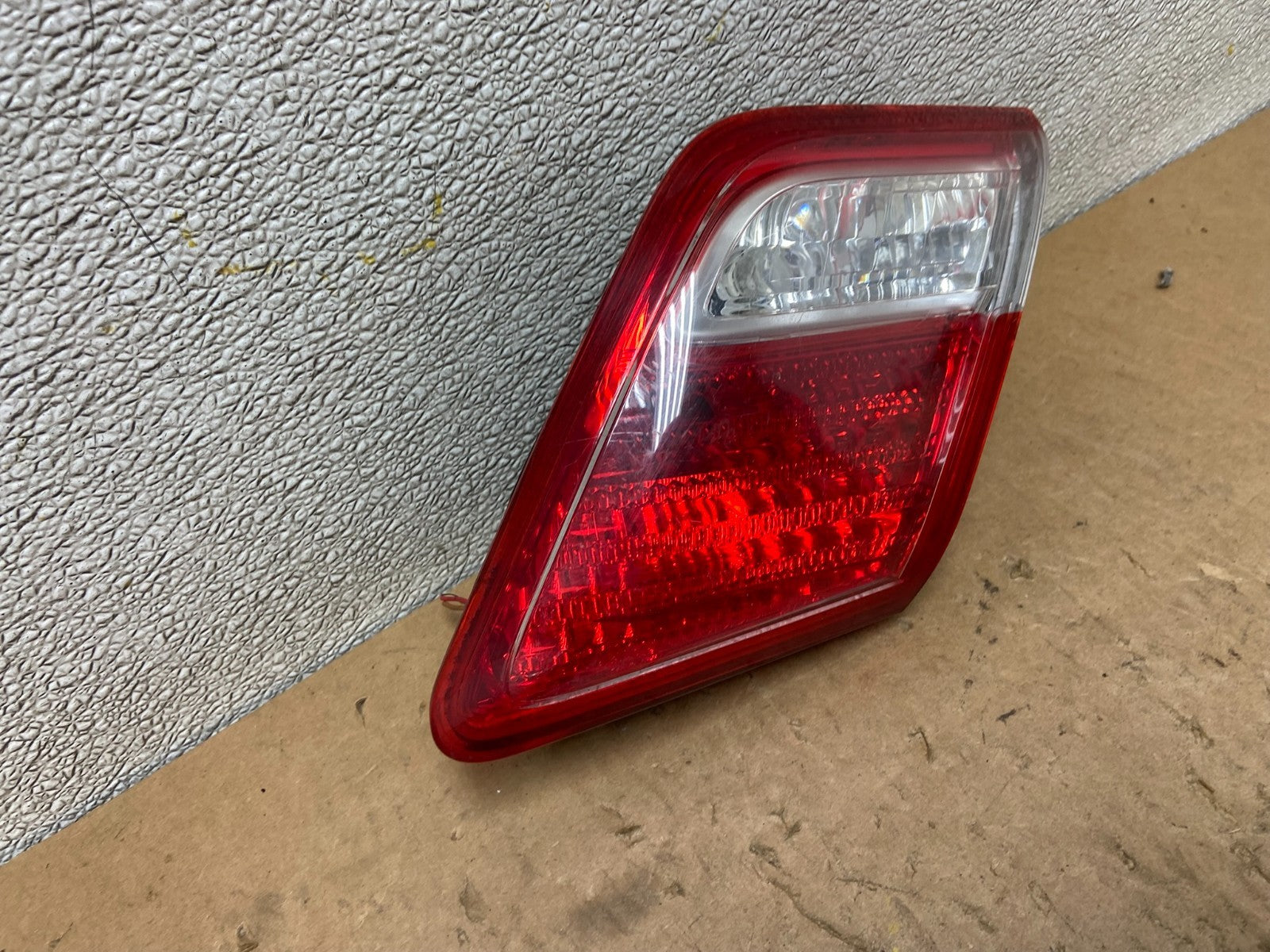 2007 2008 2009 Toyota Camry Right Passenger Rh Tail Light Inner OEM Z9493 DW2