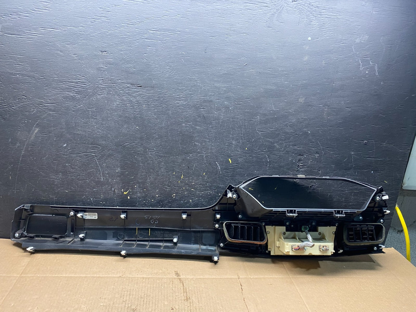 2011-2013 Honda Odyssey Dash Climate Control A/C Cluster Trim Bezel R6163 DG3