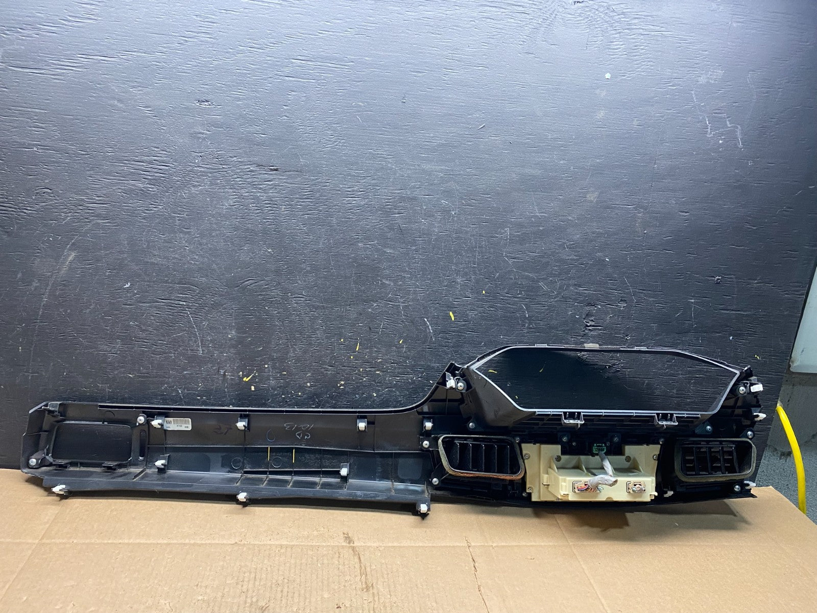 2011-2013 Honda Odyssey Dash Climate Control A/C Cluster Trim Bezel R6163 DG3