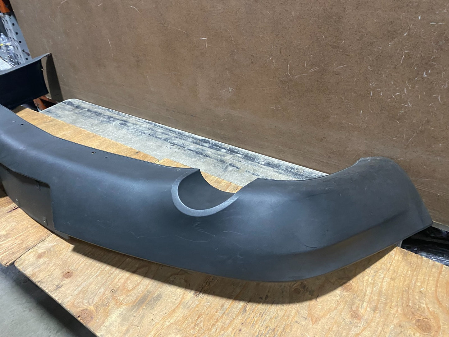 2010 to 2019 Lincoln MKT Rear Bumper Cover AA2080 PS4