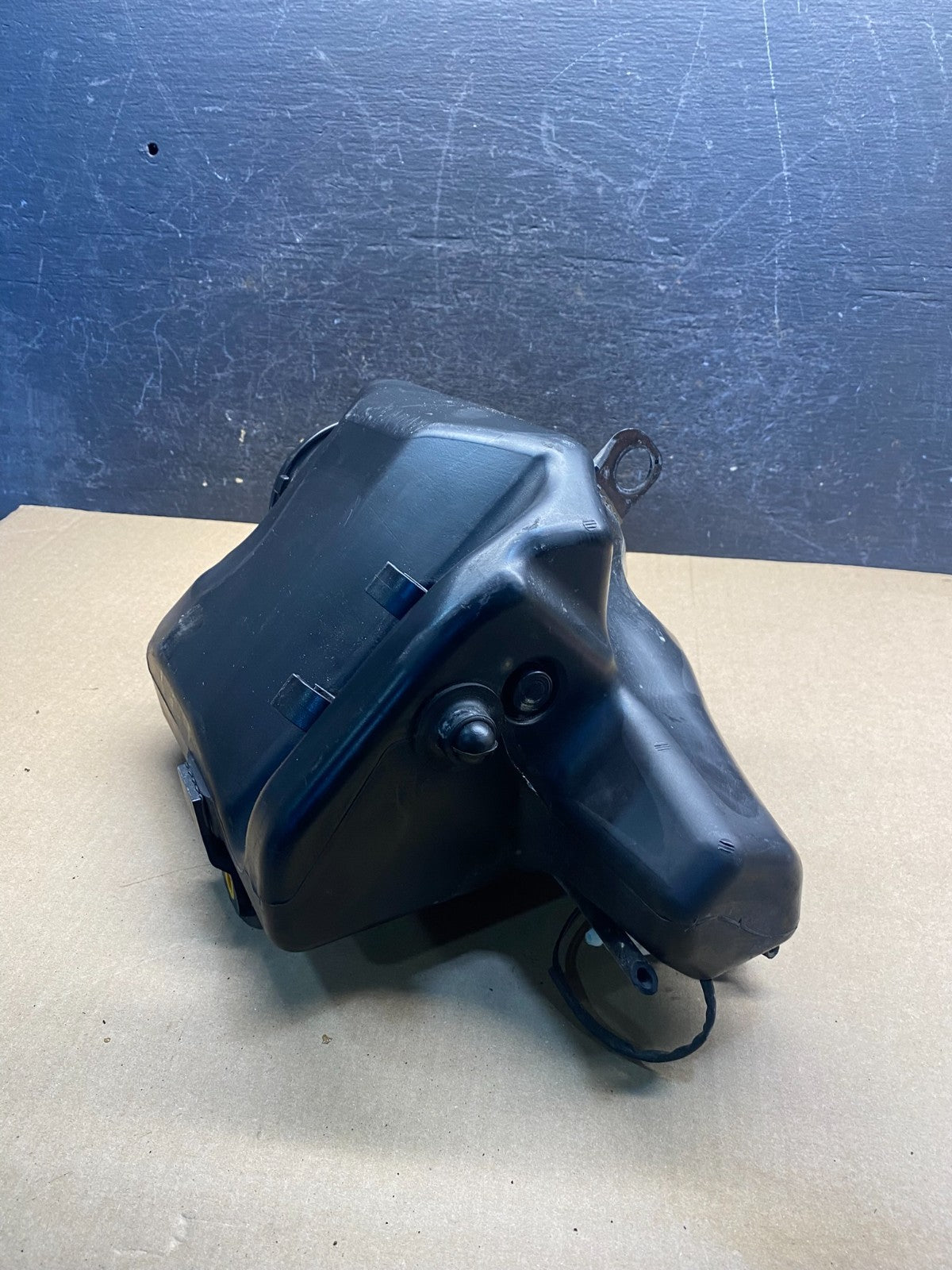 2015 to 2017 Mercedes-Benz S AMG W222 Windshield Washer Reservoir AH17742