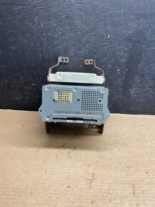 2013 2016 Nissan Pathfinder Radio AM/FM Receiver ah3904 DG0