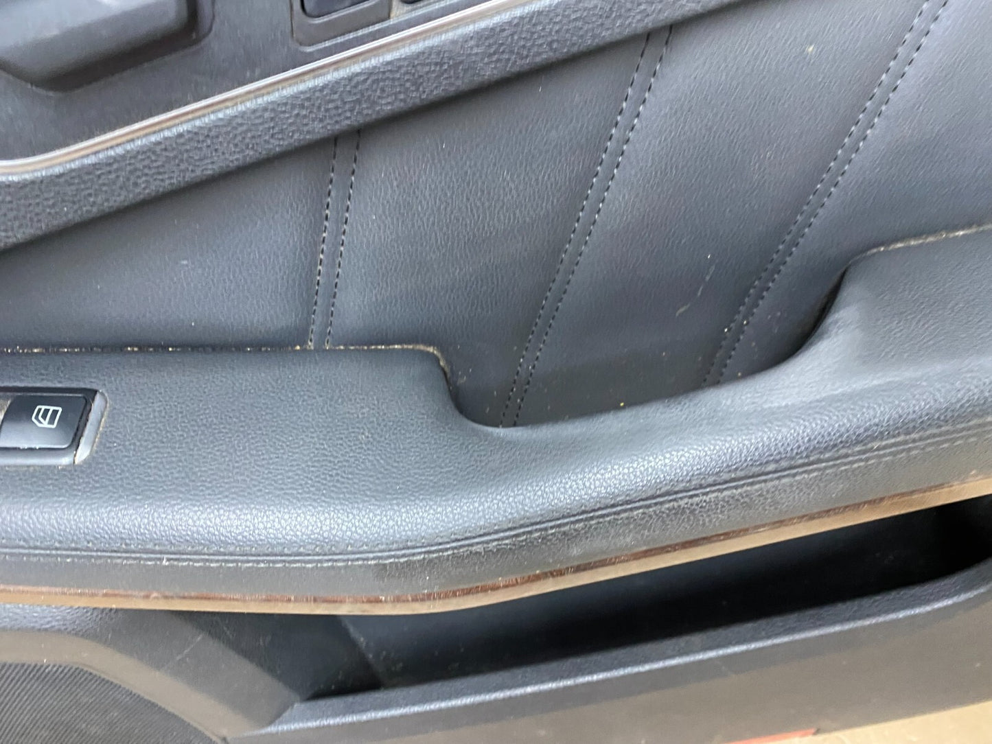 2014 to 2016 Mercedes E-Class Sedan Front Right Rh Side Door Panel H6283 PS3