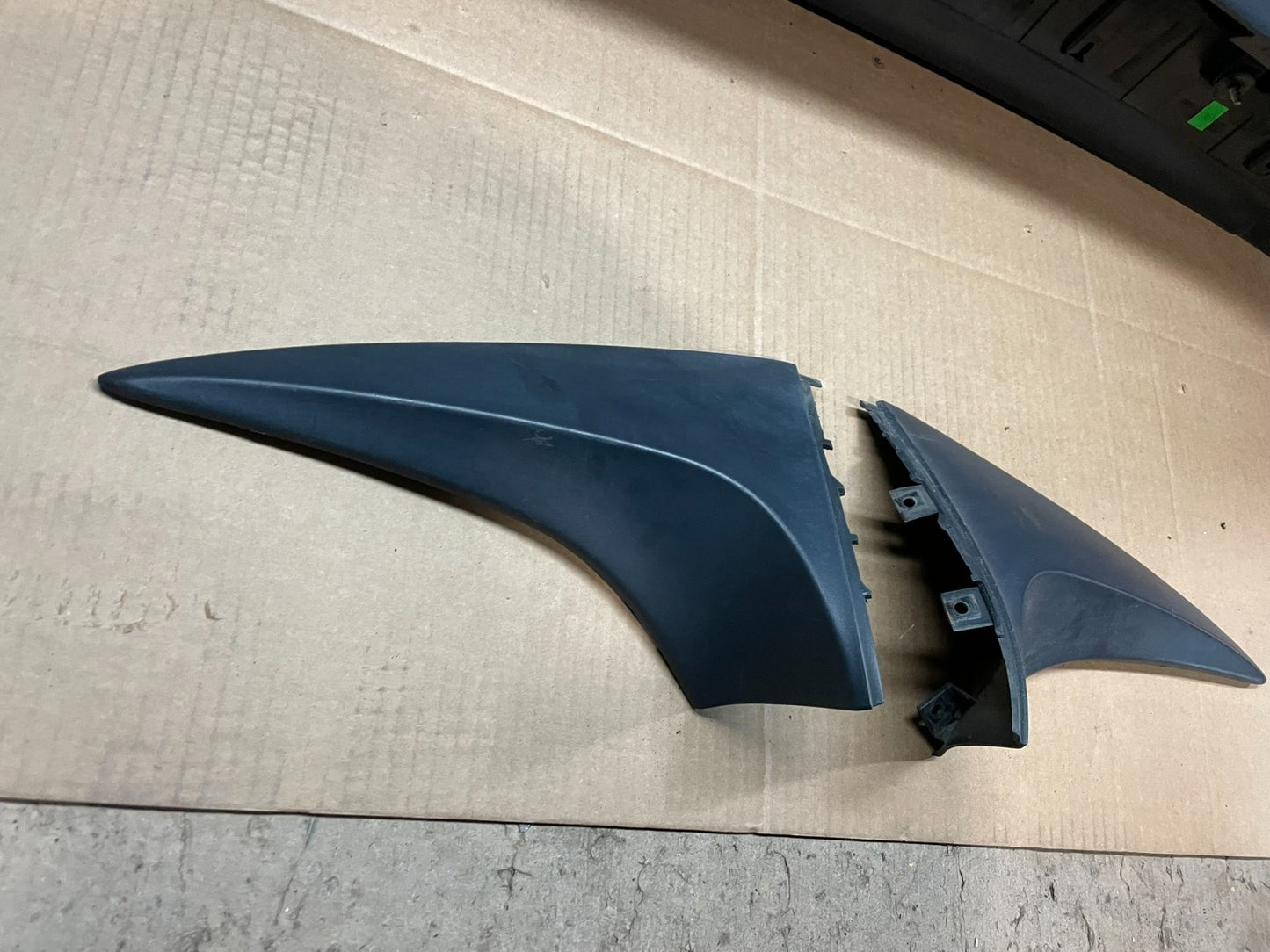 2013 to 2020 Nissan Pathfinder Rear Left+Right Set Spoiler Wing Oem Y1615 DG15