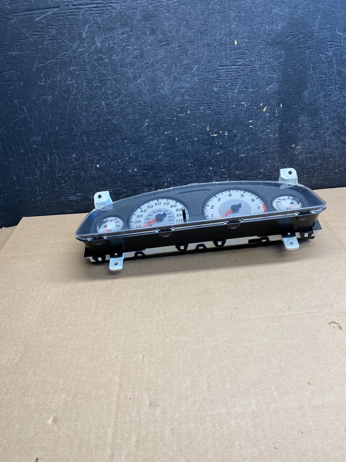 2001 to 2003 Nissan Pathfinder Speedometer Cluster Gauge AI29313