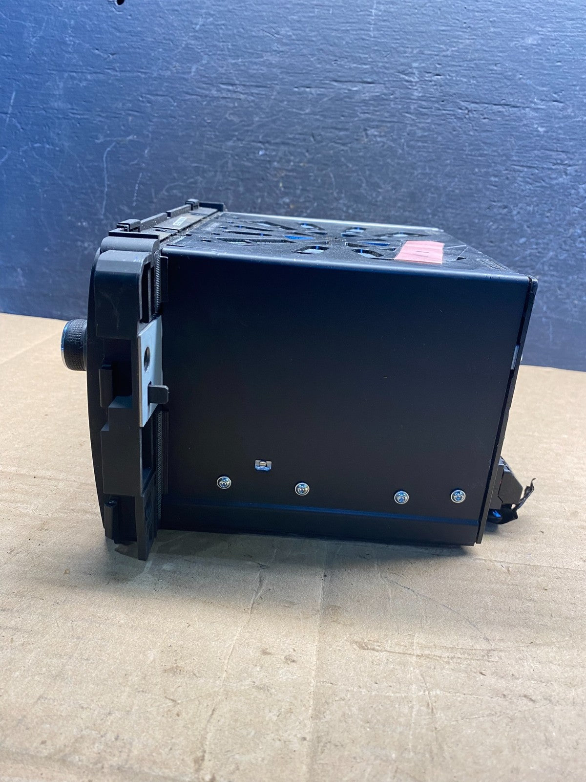 2015 2016 GMC Acadia Radio Display Screen AM/FM AUX AE8253 DG1