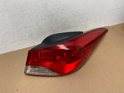 2011 2012 2013 Hyundai Elantra Sedan Right Passenger Tail Light AD6403 LK2