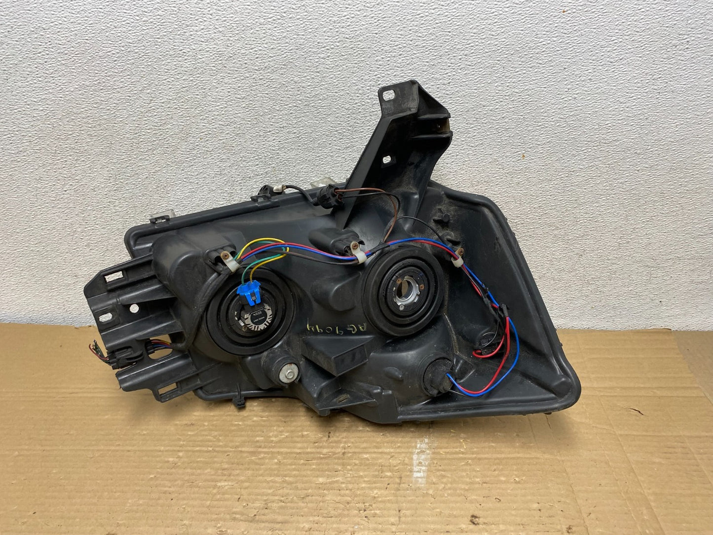 2008 - 2015 Nissan Armada Left Driver LH Headlight Halogen AG9094 DW6