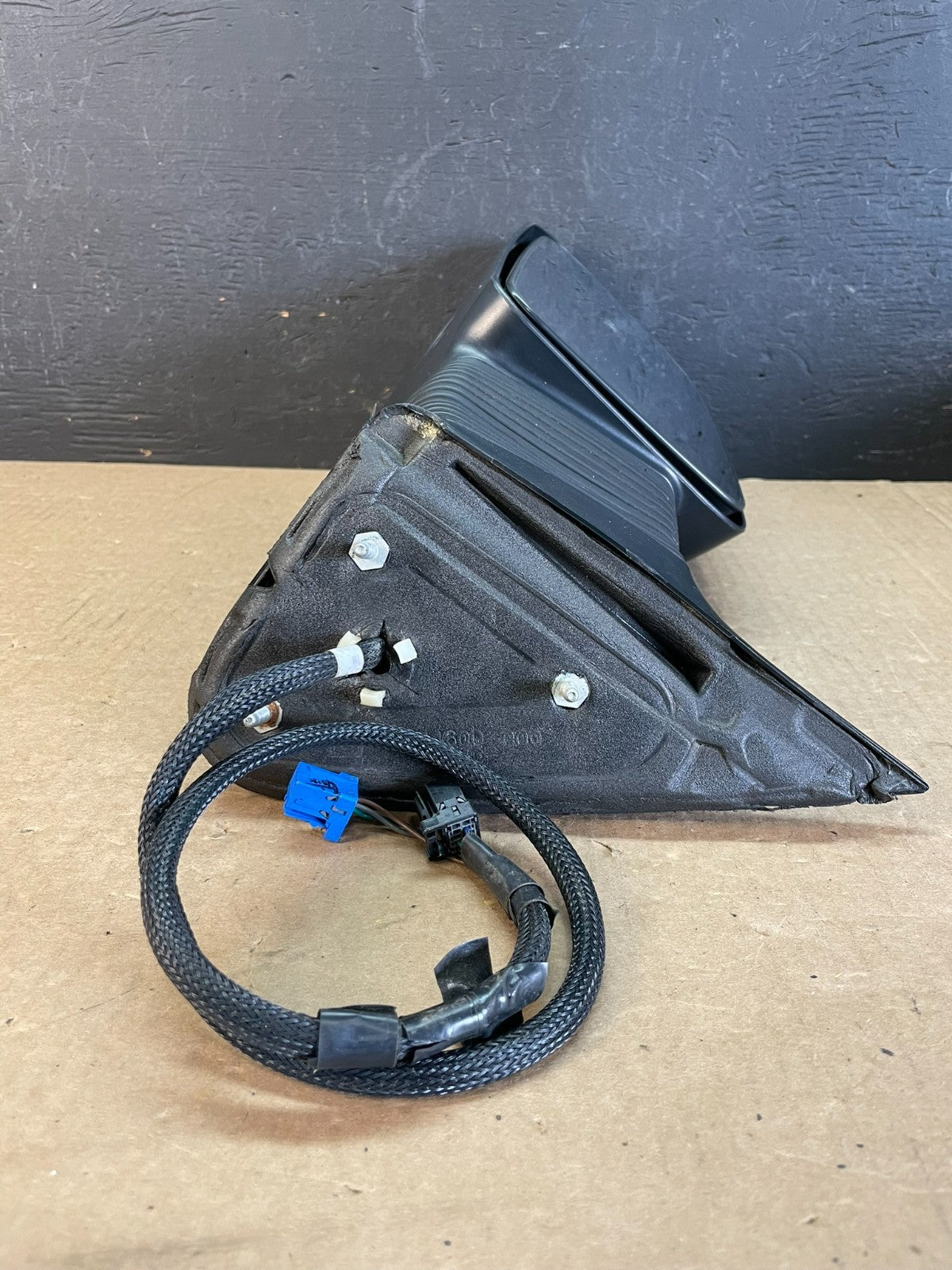 2003 to 2007 Chevy Silverado Driver Left Side View Turn Signal Mirror AD03454