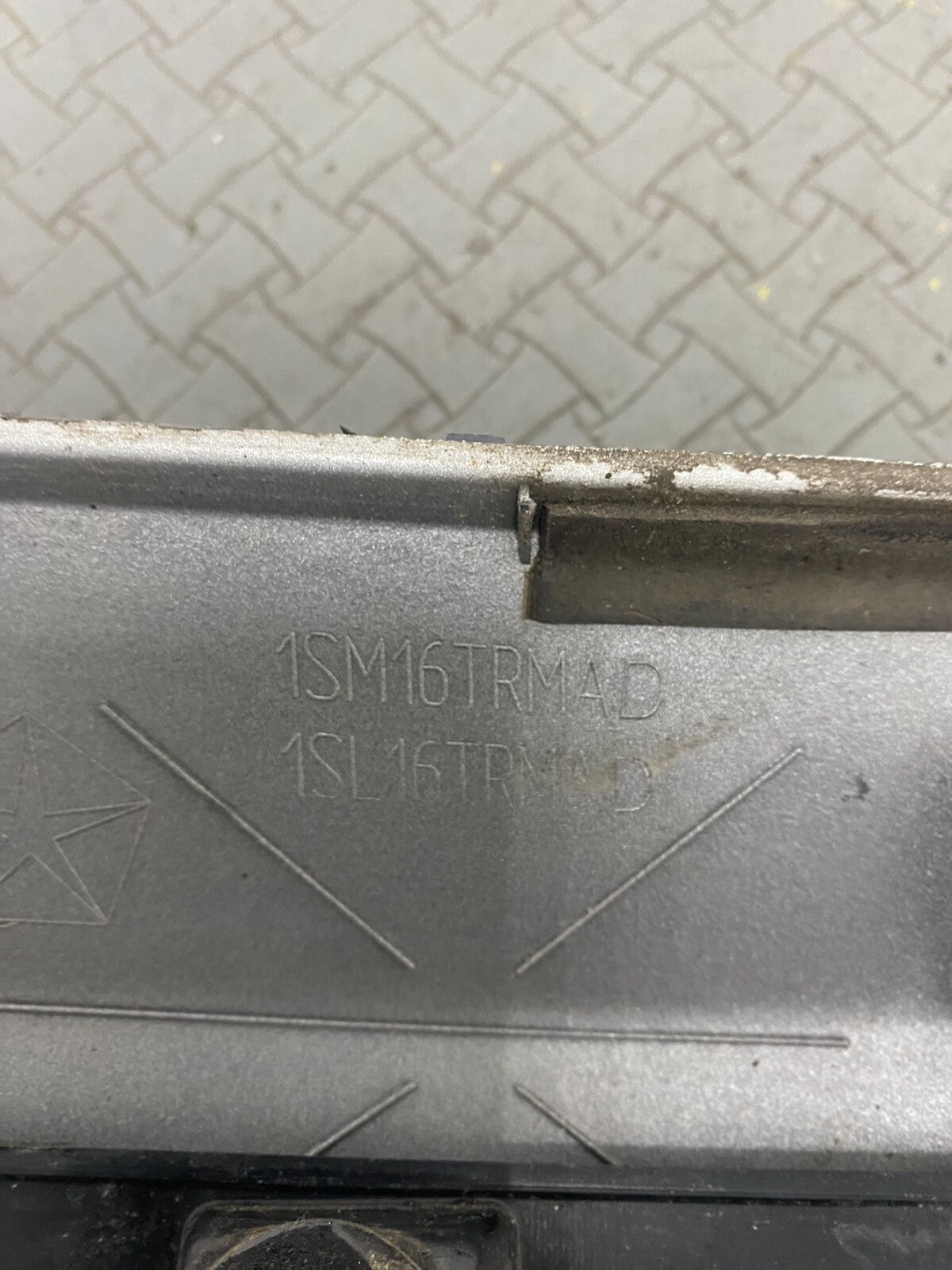 2011 to 2018 Dodge Grand Caravan Tail Gate Trim Molding W/O Camera OEM C5584 PS16
