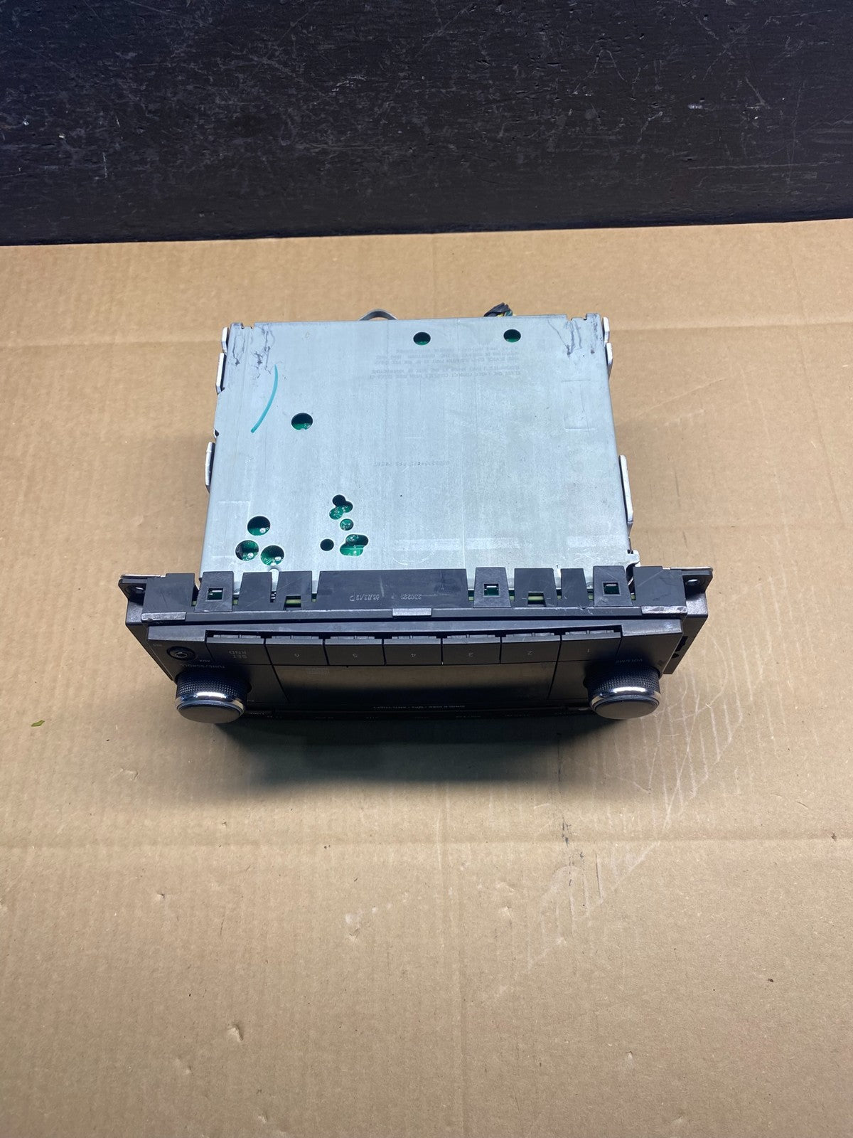 2007-2012 Chrysler Dodge Jeep Ram Radio CD MP3 AUX Receiver ad1539 DG4