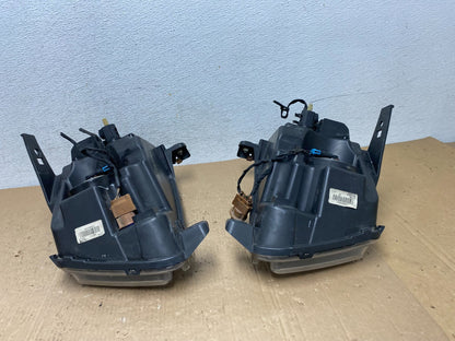 2011-2013 Jeep Grand Cherokee Left+Right Halogen Headlights AD8230 DW10
